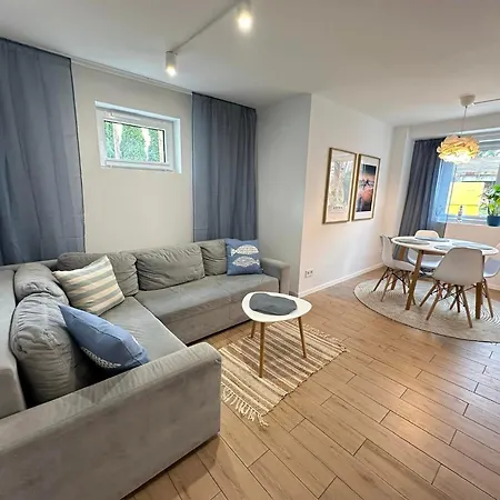Apartamento Ahoj! Blisko Plaży, Basen, Prywatny Parking, Ogród, Bezpłatne Wifi Gdynia